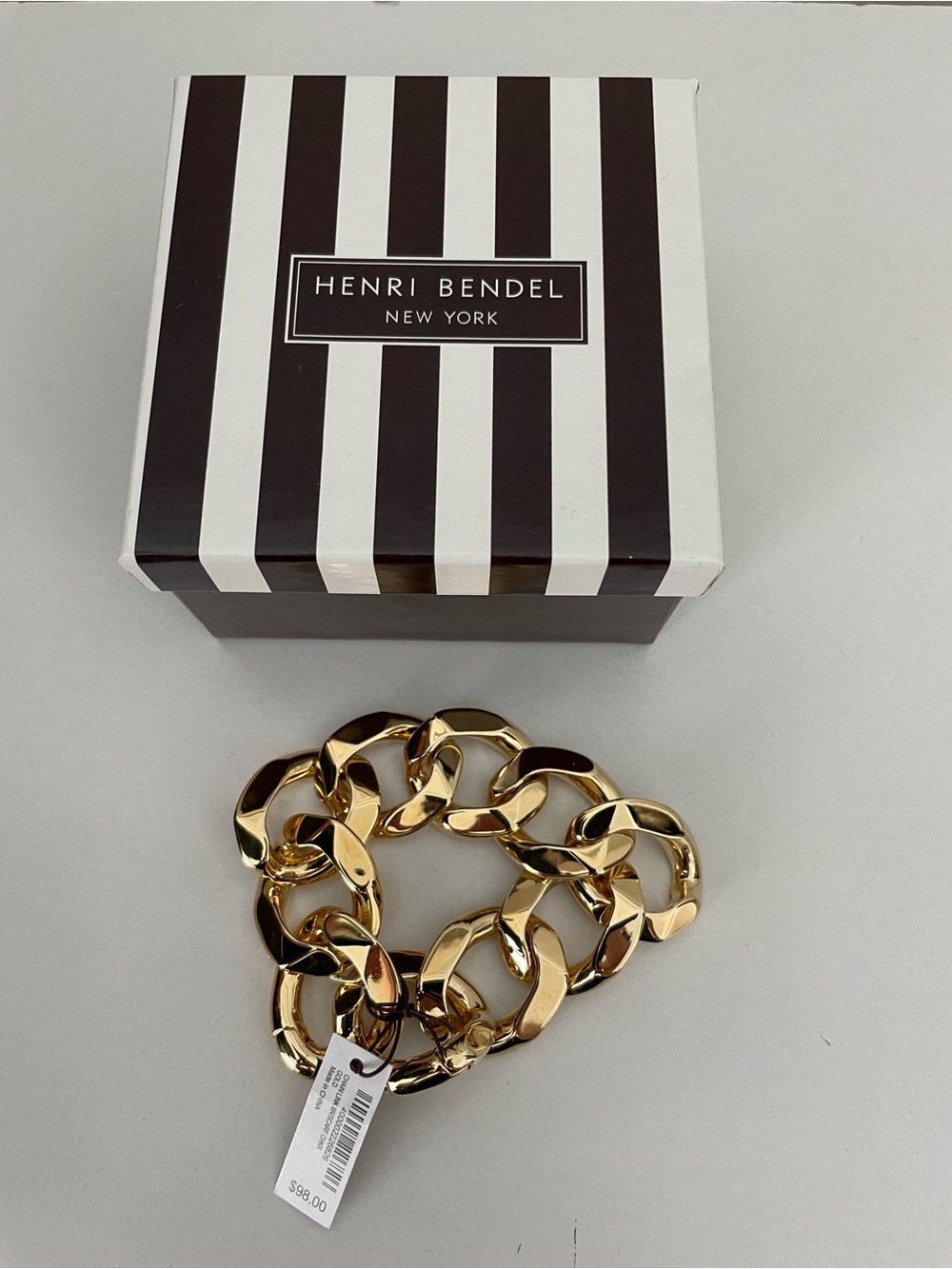 Henri Bendel women’s Gold-Tone Chunky Chain Bracelet - NWT!